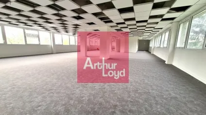 CLERMONT-FERRAND LA PARDIEU BUREAUX A VENDRE 419 M² - DIVISIBLES - Offre immobilière - Arthur Loyd