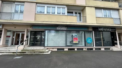 LOCAL COMMERCIAL à LOUER de 50 m² - Offre immobilière - Arthur Loyd