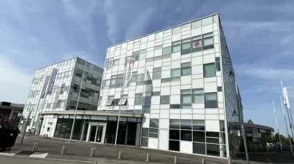 LOCAL COMMERCIAL à LOUER de 698 m² - Offre immobilière - Arthur Loyd