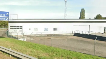 LOCAL D'ACTIVITE - ENTREPOT à LOUER de 642 m² - Offre immobilière - Arthur Loyd
