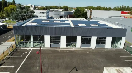 LOCAL D'ACTIVITE - ENTREPOT à LOUER de 925 m² - Offre immobilière - Arthur Loyd