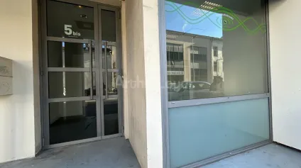LOCAL COMMERCIAL à LOUER de 50 m² - Offre immobilière - Arthur Loyd