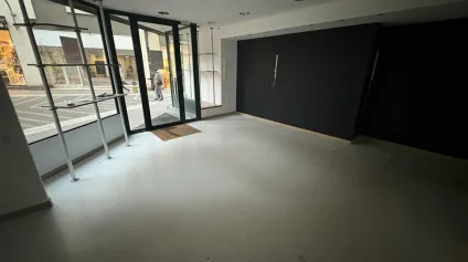 LOCAL COMMERCIAL à VENDRE de 51 m² - Offre immobilière - Arthur Loyd