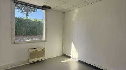 BUREAUX location à BRIVE LA GAILLARDE 19100 - Offre immobilière - Arthur Loyd