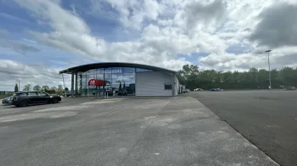 Sud Chalon sur Saône - Local commercial 900 m² sur 6 500 m² de terrain à vendre - Offre immobilière - Arthur Loyd