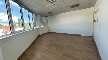 Chalon sur Saône Nord - Bureaux 97 m² à vendre - Offre immobilière - Arthur Loyd