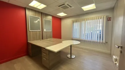 Montceau les Mines centre-ville - Local commercial ou professionnel 99 m² à louer - Offre immobilière - Arthur Loyd