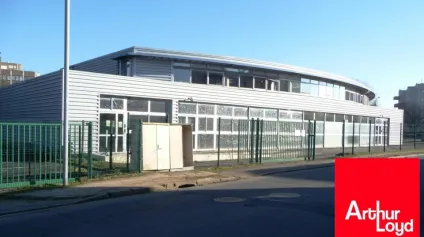 Immeuble à usage de bureaux en pleine propriété - Offre immobilière - Arthur Loyd