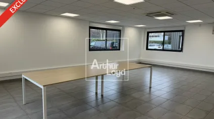 bureaux climatisés à louer - bâtiment récent - Offre immobilière - Arthur Loyd