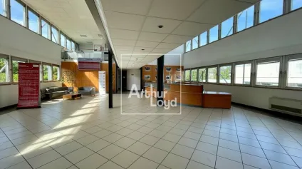 Opportunité exceptionnelle - vente site avec plusieurs bâtiments - Offre immobilière - Arthur Loyd