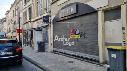 Beau local entièrement refait à neuf ! - Offre immobilière - Arthur Loyd