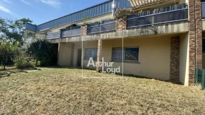 Bureaux à louer dans environnement calme. - Offre immobilière - Arthur Loyd