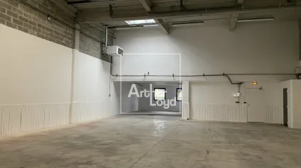 LOCAUX D'ACTIVITE A LOUER - LIEUSAINT - Offre immobilière - Arthur Loyd