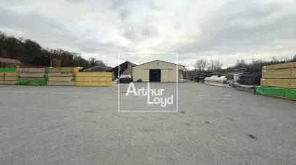 TERRAIN COMMERCIAL - LOCAUX STOCKAGE - ESBLY - Offre immobilière - Arthur Loyd