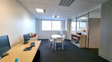 FUTUROSCOPE -GRAND POITIERS - LOT DE BUREAUX DE 80M² A VENDRE - Offre immobilière - Arthur Loyd
