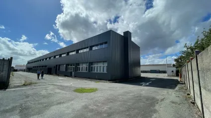 LOCATION BUREAUX NIORT ZONE SAINT LIGUAIRE 200m2 POSSIBLITE JUSQU'A 1022m2 - Offre immobilière - Arthur Loyd