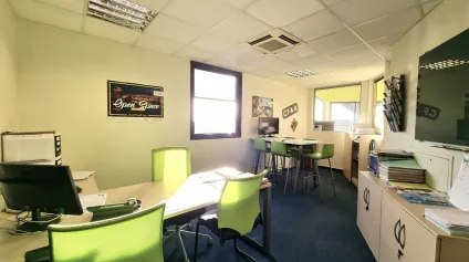 BUREAUX A LOUER DE 300M² AU FUTUROSCOPE - POITIERS NORD - Offre immobilière - Arthur Loyd