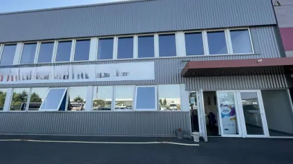 BUREAUX ET LOCAUX D'ACTIVITE 515m² A LOUER SUR CHATELLERAULT NORD - Offre immobilière - Arthur Loyd