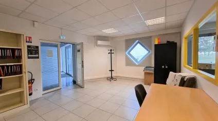 SAINT BENOIT GRAND LARGE POLYCLINIQUE - BUREAUX A LOUER 155m² - Offre immobilière - Arthur Loyd