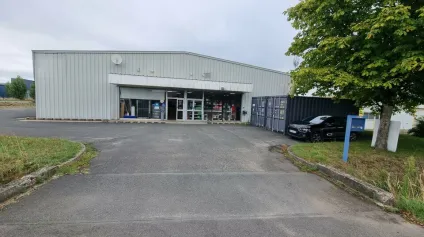 A LOUER LOCAL D'ACTIVITE DE 340M² - ZONE NORD GRAND CHATELLERAULT - Offre immobilière - Arthur Loyd