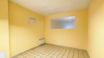 BUREAUX A VENDRE EN CENTRE VILLE A CINQ MINUTES DE LA GARE DE POITIERS - Offre immobilière - Arthur Loyd