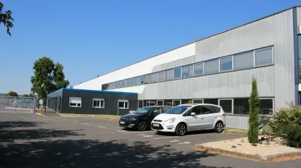 A LOUER - RARE - LOCAL D'ACTIVITE INDUSTRIEL IDEALEMENT SITUE DE 8252M² - ZI NORD CHATELLERAULT - Offre immobilière - Arthur Loyd