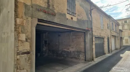 LOCAL D'ACTIVITE DE 507 M2 - CENTRE VILLE DE NIORT - Offre immobilière - Arthur Loyd
