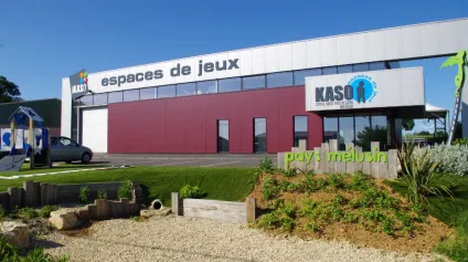À VENDRE  Local d'activité de 500m² moderne et rare à Lusignan (86) - Offre immobilière - Arthur Loyd