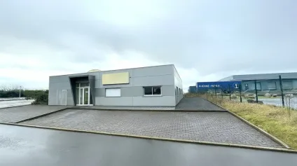 BUREAUX 450 M² À VENDRE  IMMEUBLE RÉCENT, ACCESSIBILITÉ OPTIMISÉE<br /> - Offre immobilière - Arthur Loyd