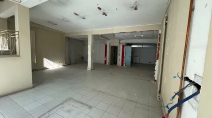 SPÉCIAL INVESTISSEUR IMMEUBLE À RÉNOVER NIORT HYPER CENTRE 561M2 - Offre immobilière - Arthur Loyd