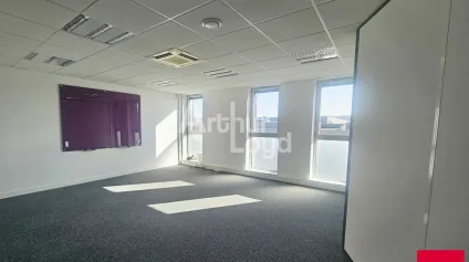 Angers Ouest plateau de bureaux aménagé de 386 m² à louer, division possible - Offre immobilière - Arthur Loyd