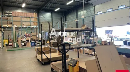 TIERCÉ LOCAL D'ACTIVITÉ 1200 m² A VENDRE - Offre immobilière - Arthur Loyd