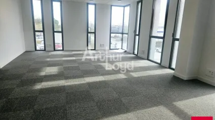 ANGERS EST BUREAUX DE 129 M² A VENDRE - Offre immobilière - Arthur Loyd