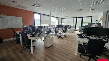 ANGERS OUEST PLATEAUX DE BUREAUX DE 405 M² AVEC TERRASSE A LOUER - Offre immobilière - Arthur Loyd