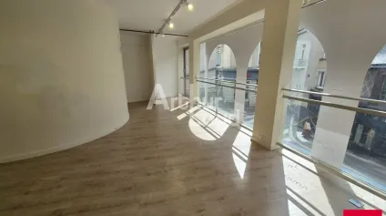 ANGERS CENTRE VILLE LOCAL COMMERCIAL DE 70 M² ENVIRON A LOUER - Offre immobilière - Arthur Loyd