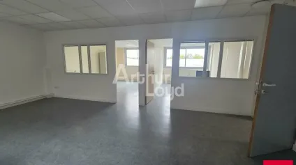 ANGERS OUEST BUREAUX DE 64 M² A LOUER - Offre immobilière - Arthur Loyd