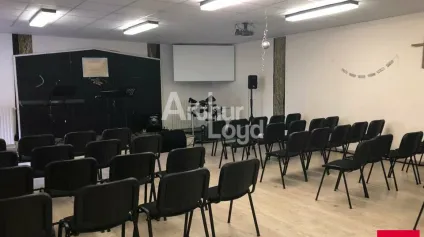SAINT OUEN ZONE CO - LOCATION BUREAUX 190 M² - PMR, AXE PASSANT - Offre immobilière - Arthur Loyd