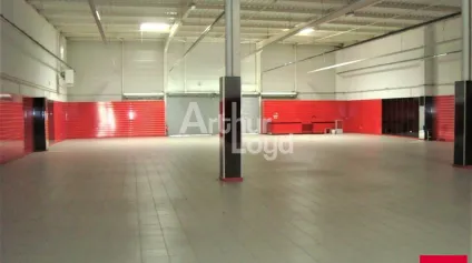 CHATEAUROUX - CAP SUD - LOCAL COMMERCIAL EN LOCATION OU A VENDRE DE 890 m² - Offre immobilière - Arthur Loyd