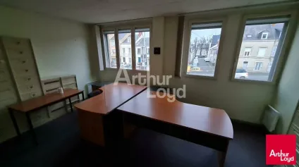 CHATEAUROUX CENTRE VILLE - A LOUER - IMMEUBLE de BUREAUX de 270 m² - Offre immobilière - Arthur Loyd