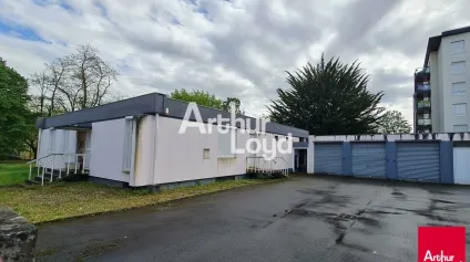 CHATEAUROUX - A LOUER - SITE DE BUREAUX / ACTIVITE de 275 m² - Offre immobilière - Arthur Loyd