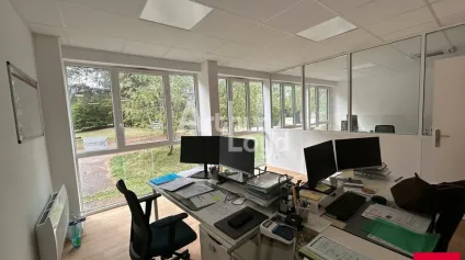 VINEUIL - LOCATION BUREAUX DE 247,97 M² - CADRE AGRÉABLE - Offre immobilière - Arthur Loyd