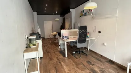À louer - local commercial d'environ 35m2 sur la Voie des Sacres à Reims - Offre immobilière - Arthur Loyd