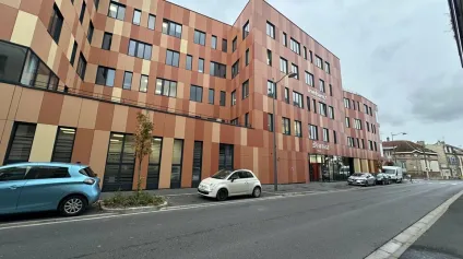 Plateau de bureaux aménagé d'environ 1314 m2 divisible à partir de 610 m2 - SECTEUR GARE TGV REIMS CENTRE - Offre immobilière - Arthur Loyd