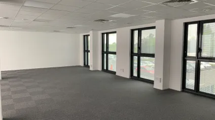 TOURS NORD L'AERONEF BUREAUX A LOUER DE 235 M² AVEC POSSIBILITE DE PARKINGS - Offre immobilière - Arthur Loyd