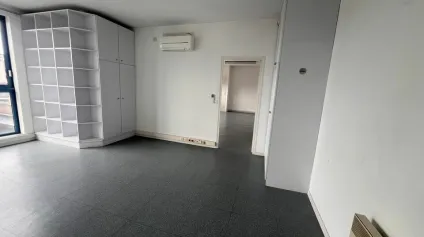 SAINT-AVERTIN LES GRANGES GALAND BUREAUX A LOUER DE 71 M² ET 1 PARKING - Offre immobilière - Arthur Loyd