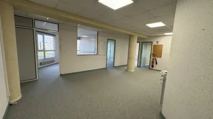 SAINT-PIERRE-DES-CORPS GARE TGV BUREAUX A LOUER DE 107 M² - Offre immobilière - Arthur Loyd