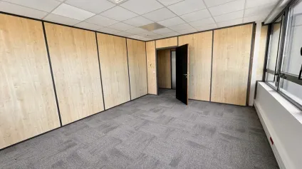 TOURS NORD L'AERONEF BUREAUX A LOUER DE 135 M² AVEC POSSIBILITE DE PARKINGS - Offre immobilière - Arthur Loyd