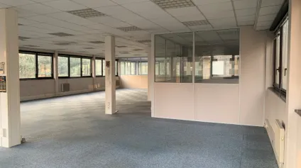 SAINT AVERTIN BUREAUX A LOUER 253 M² - Offre immobilière - Arthur Loyd