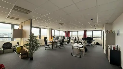 TOURS NORD L'AERONEF BUREAUX A LOUER DE 130 M² AVEC POSSSIBILITE DE PARKINGS - Offre immobilière - Arthur Loyd