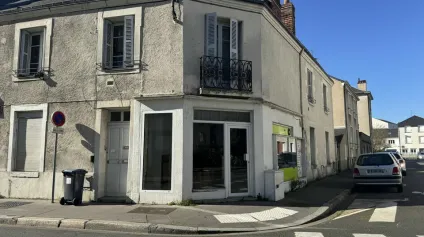 TOURS CENTRE COMMERCE A LOUER 50 M² SURFACE DE VENTE ET RESERVE - Offre immobilière - Arthur Loyd